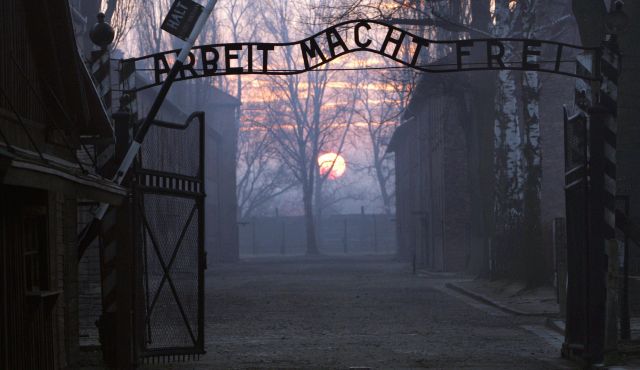 Mange jøder bebrejder både kristne og kirken for forfølgelser op gennem tiden - også for Holocaust. Foto: AFP